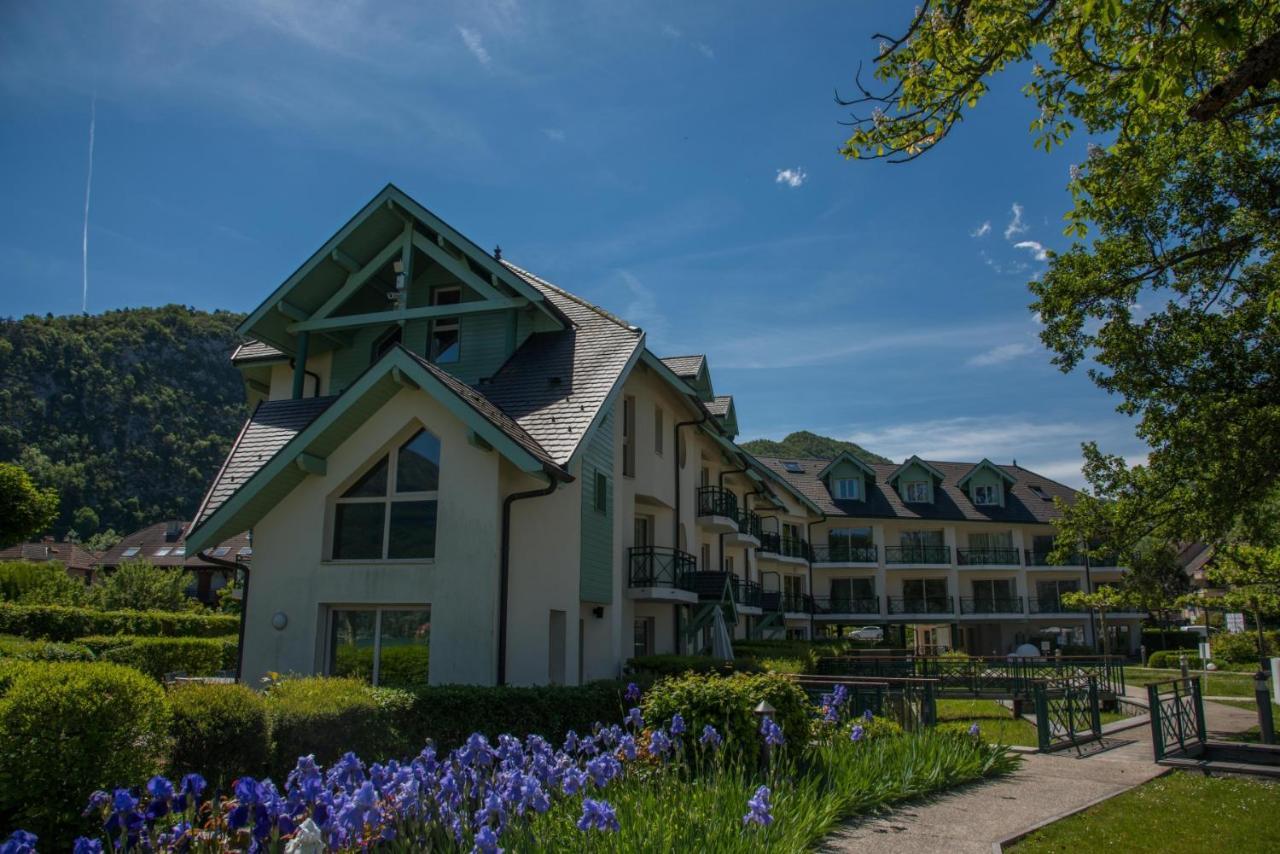 La Baie Des Voiles: Lakefront Apartments on Annecy Duingt Exterior photo