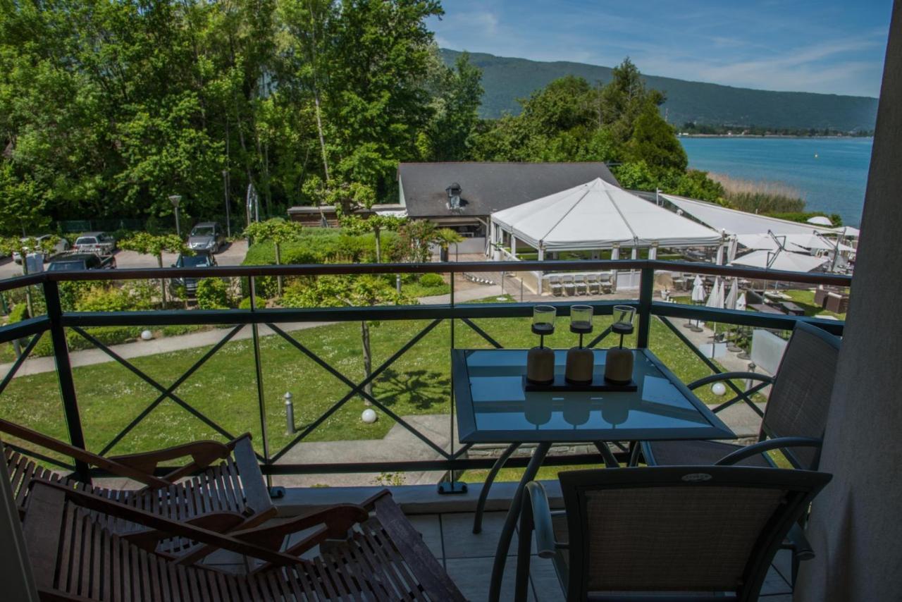 La Baie Des Voiles: Lakefront Apartments on Annecy Duingt Exterior photo